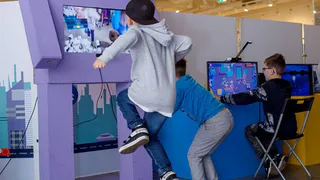 Роботы и новые технологии: в Рязань приехала международная выставка роботов для детей и взрослых