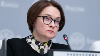 "Готовьтесь к сложным временам": Набиуллина предупредила всех, кто хранит сбережения в рублях