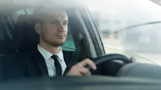 Зачем ездить в банк, если менеджер сам приедет к вам?