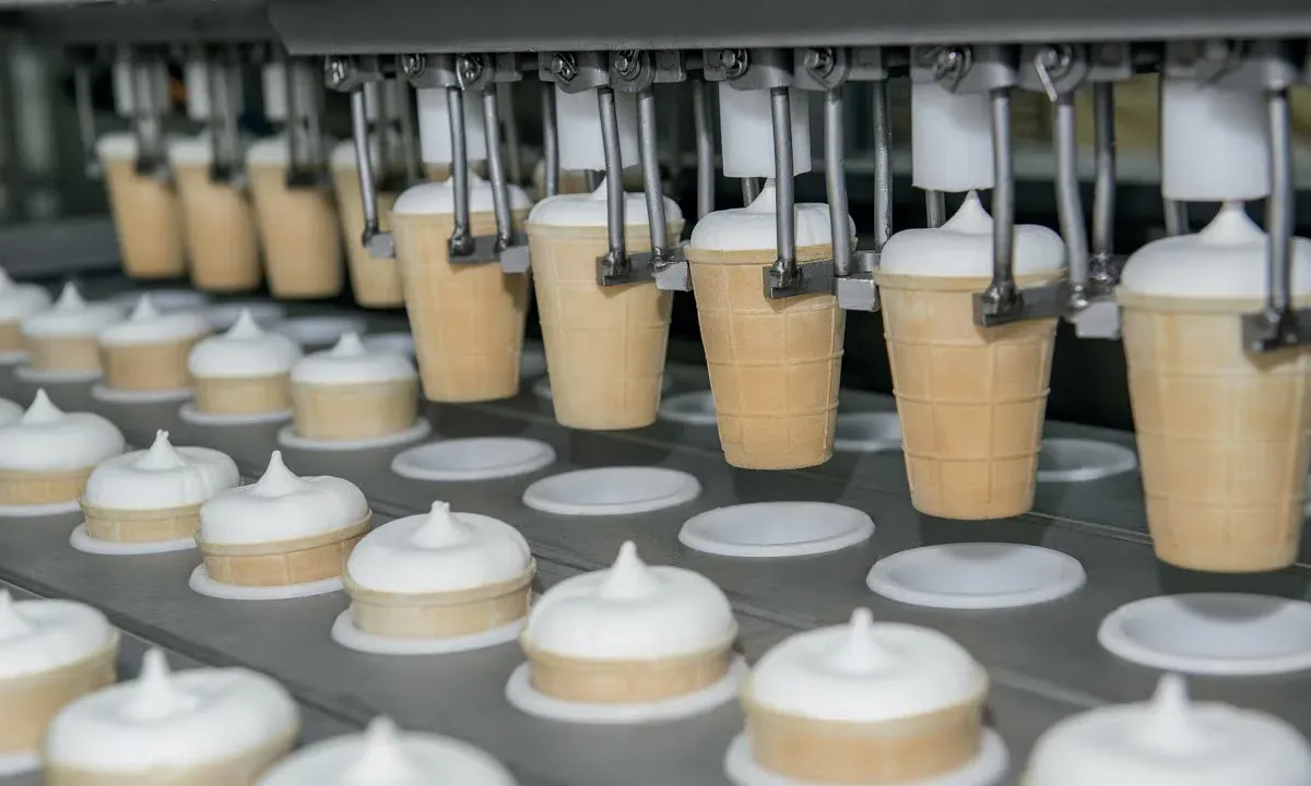 Подорожание сырья и техники: причины роста цен на мороженое в России