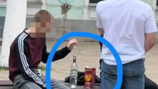 23 мая в центре Рязани школьники пили водку на лавочке