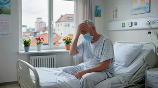 В нижнекамской ЦРМБ введены временные ограничения посещения стационаров