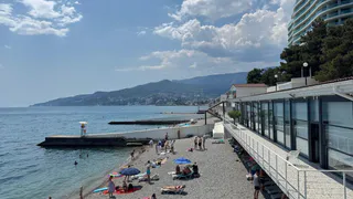 Вот почему русские туристы предпочитают купаться в море, а иностранцы лежат у бассейна