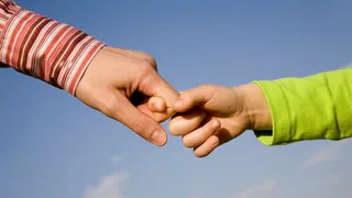 Нижнекамец уже четвертый год не может удочерить родную племянницу