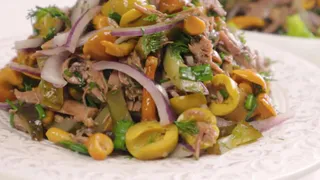 Новогодние рецепты: мясной салат для мужчин