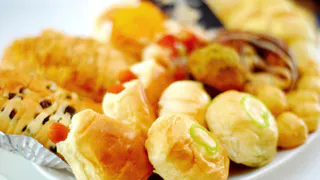 Смешиваем кефир с майонезом — и через 15 минут целая гора лакомства к чаю подана: домашние едят с удовольствием, не остановить