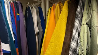 7 лет отработала в секонд-хенде - и знаю, откуда на самом деле дешевая одежда: откровения продавца