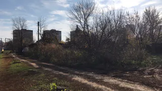 А может "Новогодняя деревня" заменит пустыри и трущобы?