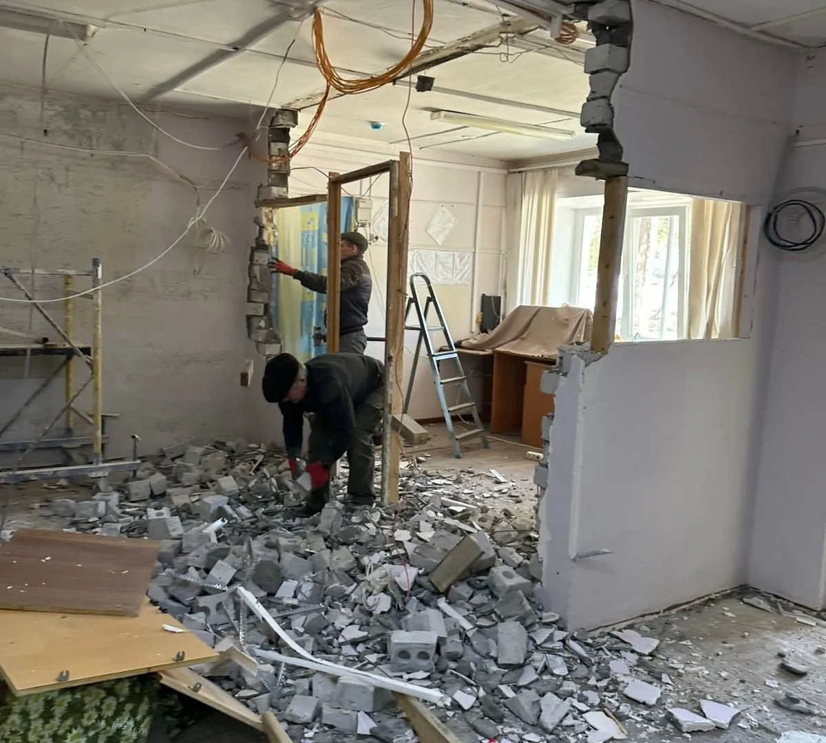 Студенты Коми встретят учебный год в обновлённом общежитии