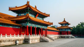 Какое поведение китайских туристов раздражает меня. Россияне себе такого не позволяют