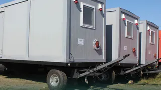 В Коми появились вагоны-дома на шасси для ожидания вертолётных рейсов