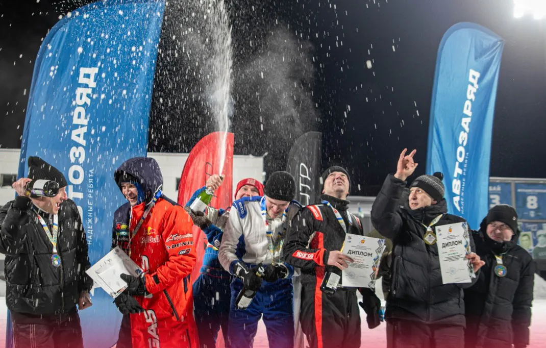 Иван Турышев стал чемпионом сезона по ледовым гонкам в Сыктывкаре