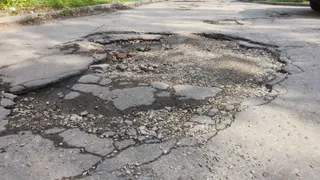 Рязанцы жалуются на аварийное состояние участка дороги на Советской армии