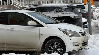 Зачем производители наносят на лобовые стекла авто черные точки и узоры: эксперт назвал причину - вот чем они помогают водителям