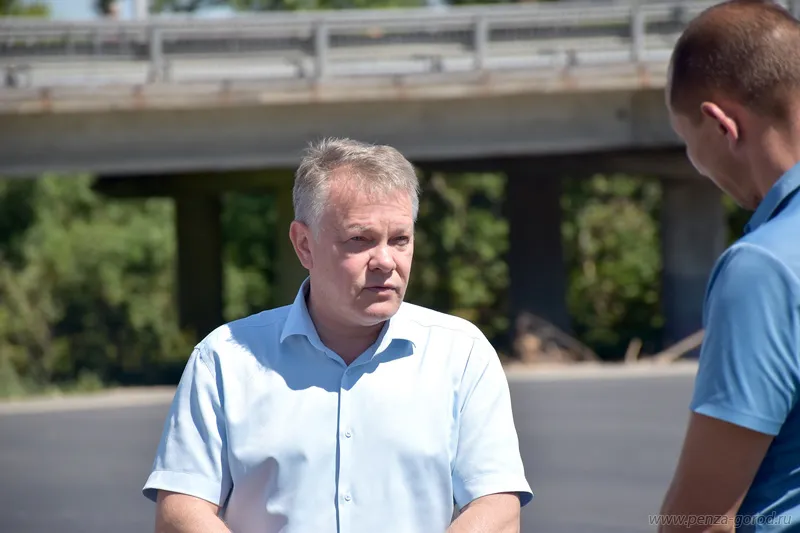 Александр Басенко проверил ход строительства нового рынка в микрорайоне Арбеково