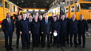 Путин посетил тульский завод «Тулажелдормаш»