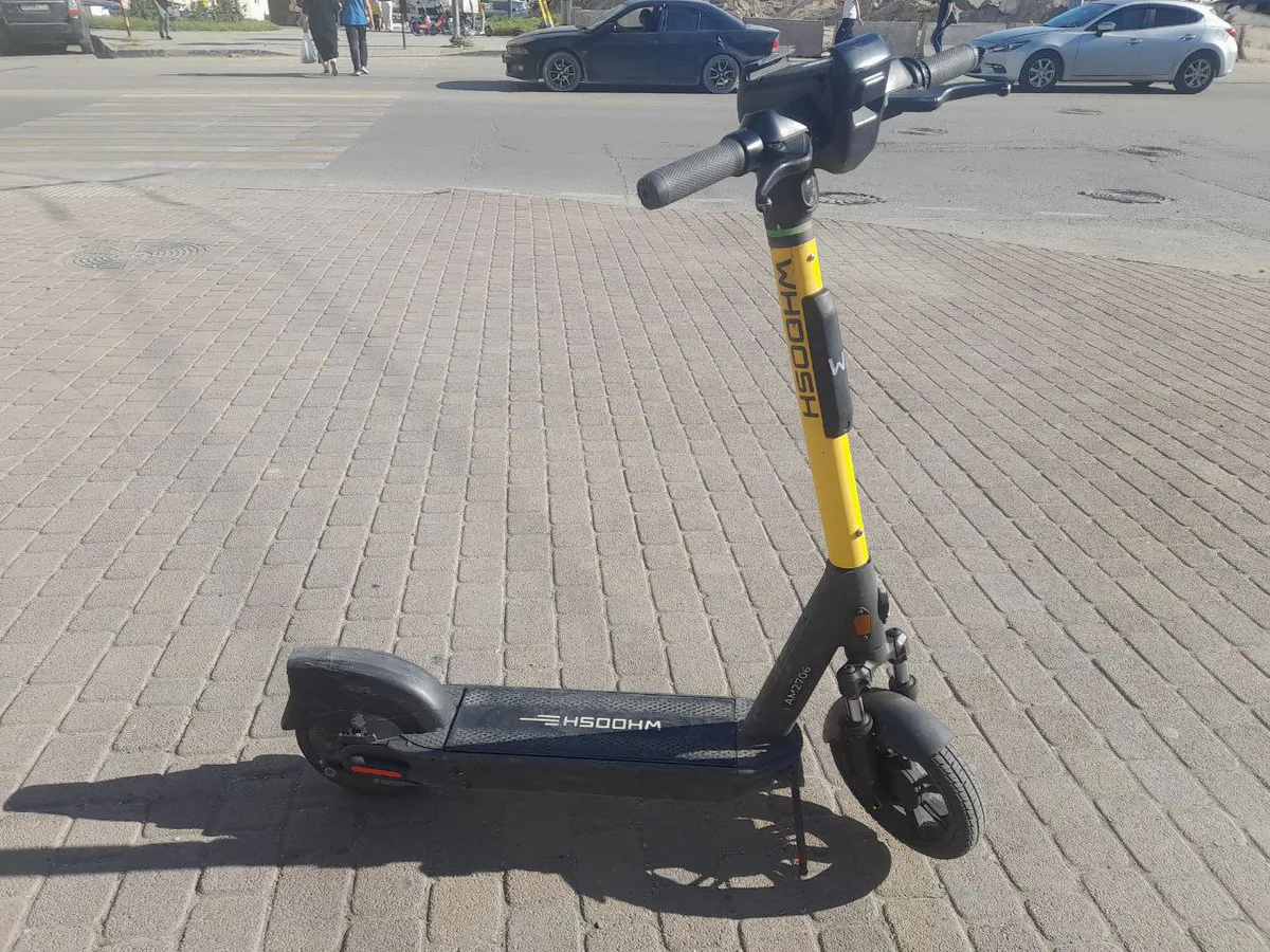 Эксперты предлагают ограничить скорость электросамокатов в городе до 10 км/ч