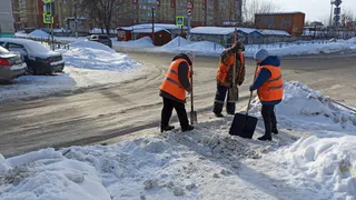 После травмы: коммунальщики почистили переход, на котором рязанка повредила ключицу