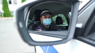 Татарстанские автоинспекторы оказали помощь беременной женщине