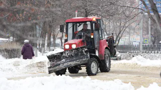 Из-за сильного снегопада рязанские коммунальщики перешли на круглосуточный режим работы