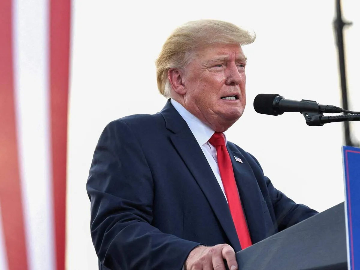 "Им вмазали по полной": Трамп о ударе Израиля по Ирану, но оставляет "второй шанок"