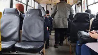 В Рязани мужчину "зажало" в дверях маршрутки