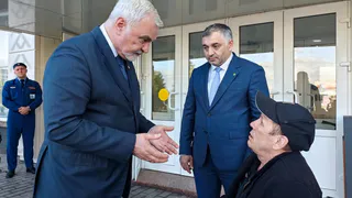 В Коми глава республики Владимир Уйба провёл встречу с участником СВО