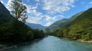 "Полная анархия, разруха и беззаконие": туристка оставила честный отзыв об отдыхе в популярной у россиян Абхазии 