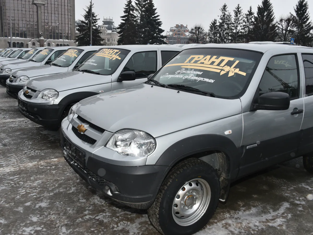 Новенький служебный транспорт «приехал» в Нижнекамский район