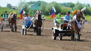 В Нижнекамске собирают подарки для Сабантуя