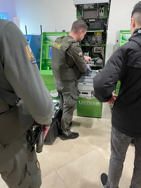 "Мастер сейфов": серийный взломщик банкоматов на миллионы пойман в Челябинской области