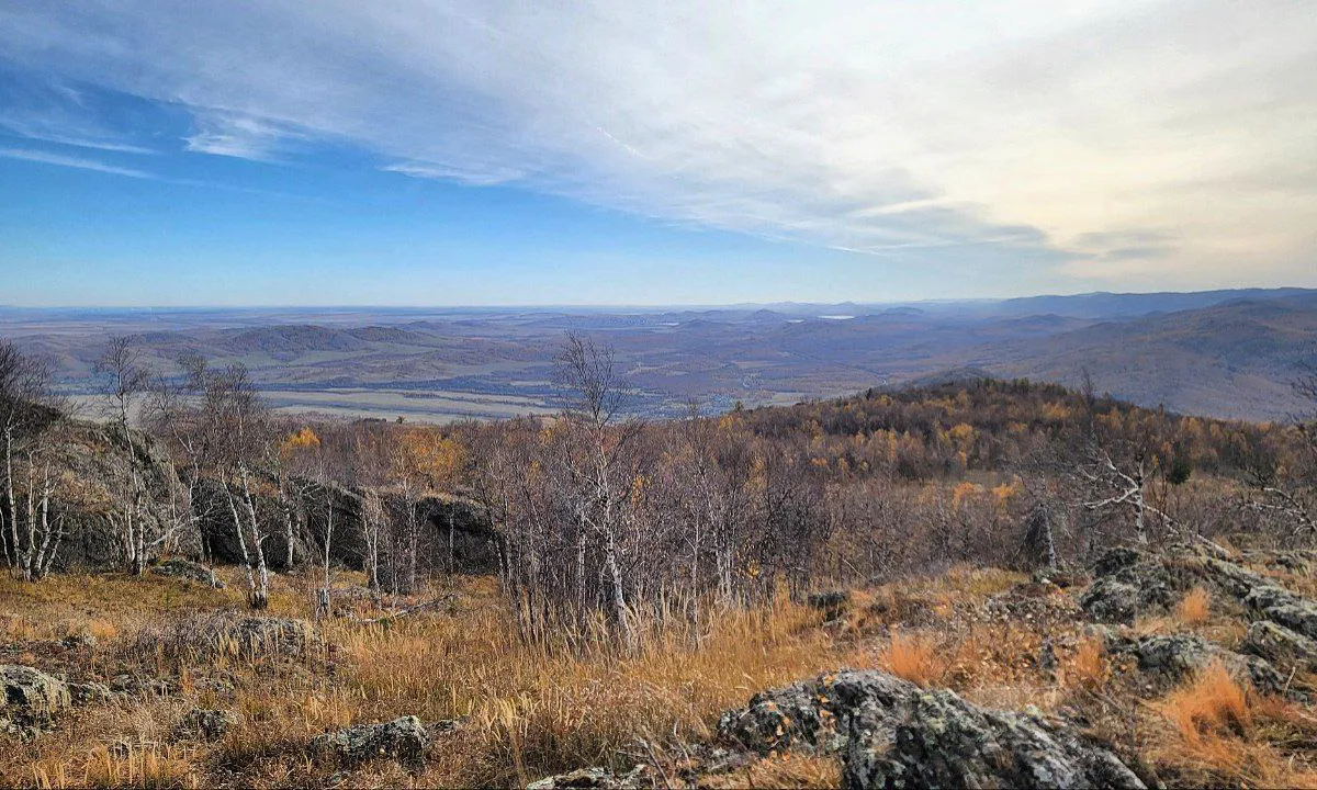 Гороскоп на 14 апреля: напряжённый день с возможностью примирения и новых перспектив