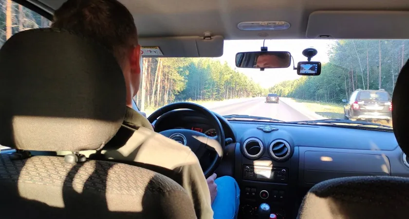 С 22 августа всех водителей обяжут пересдавать на права: это не единственное изменение