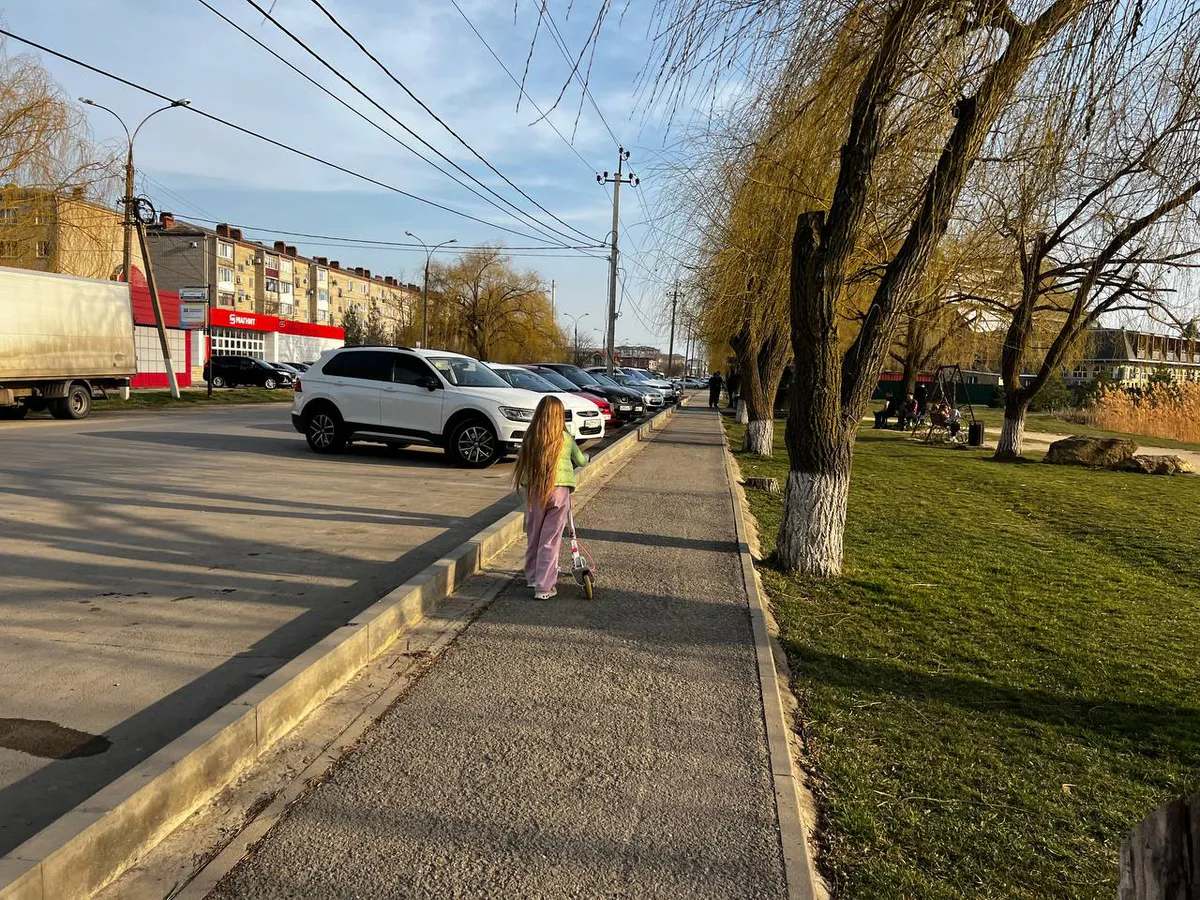 Летние каникулы сократят вдвое: приняли новые даты — дети злые, а родители в восторге