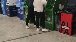 Уже с завтрашнего дня: Сбербанк предупредил всех клиентов, кто оставляет деньги на банковской карте