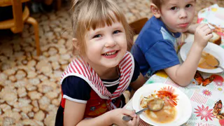 Чем кормят детей в детсадах Нижнекамска?