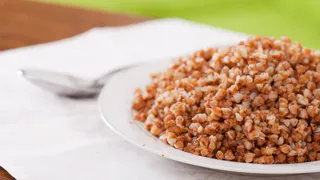 Немецкий фермер рассказал настоящую причину почему в Европе не едят гречку - Россия может этим гордиться