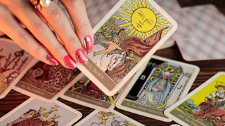 Тарологи дали россиянам важный совет на декабрь
