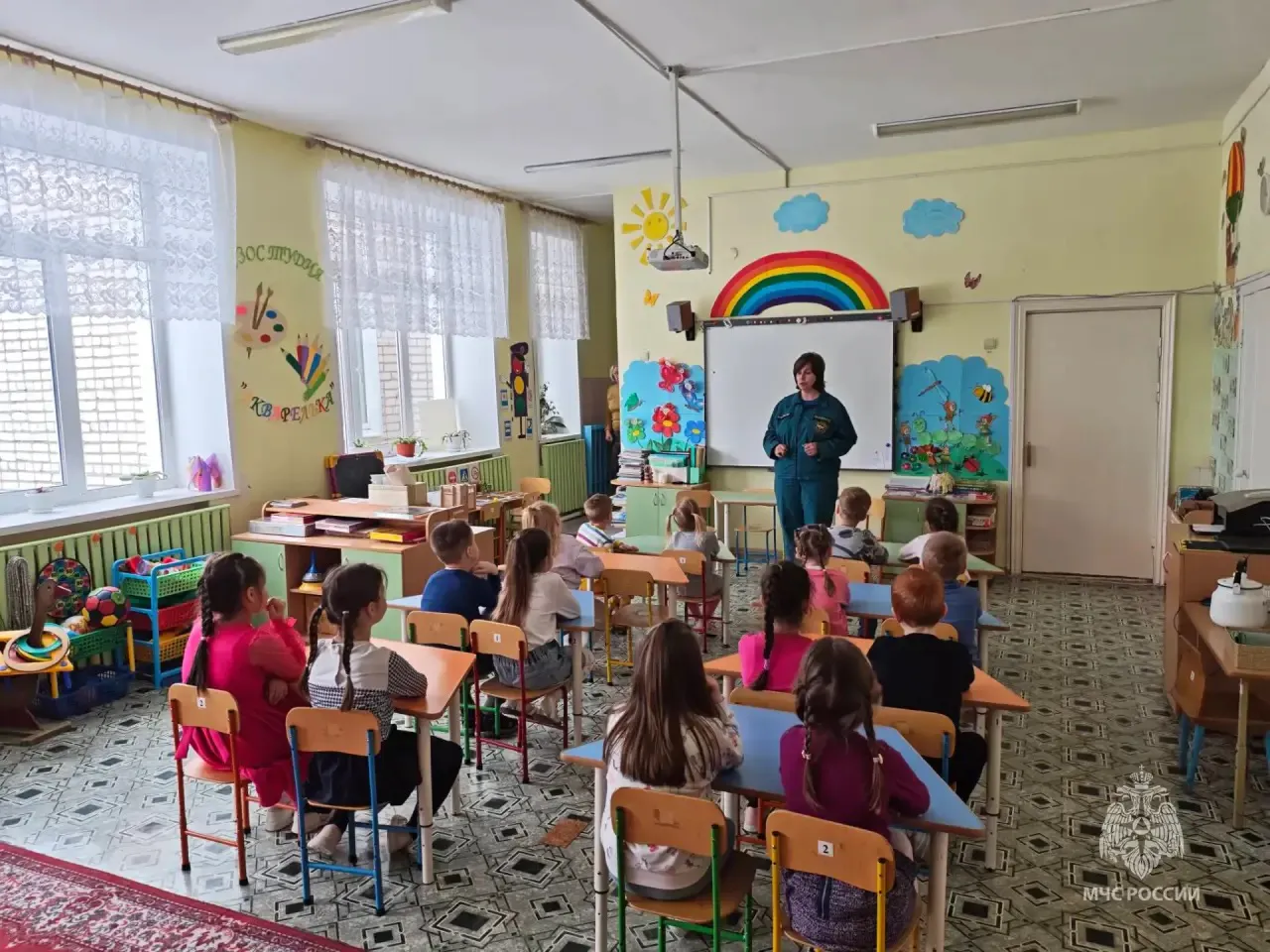 Владимирские спасатели провели дошкольниками урок безопасности