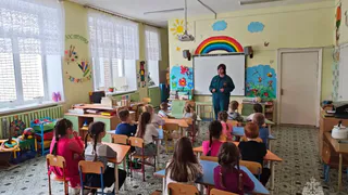 Владимирские спасатели провели дошкольниками урок безопасности