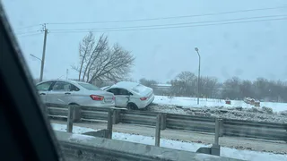 На Северной окружной в Рязани произошло серьёзное ДТП с фурой и Lada