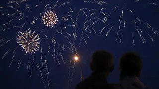 Вопрос - ответ: "Как правильно использовать пиротехнику?"