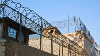 В брянскую колонию пытались забросить бутылки с сюрпризом