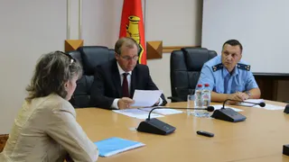 Жители ветхих бараков напомнили о себе мэру Брянска