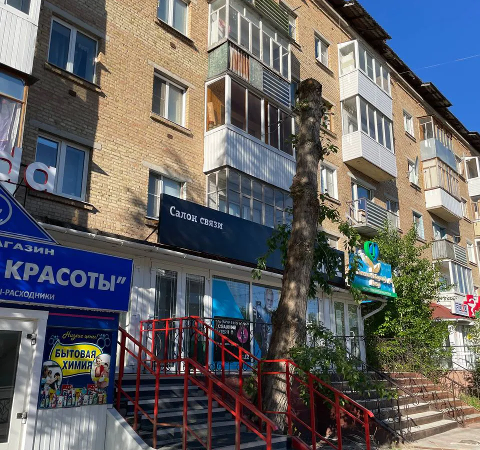 С 1 октября застекленные балконы под запретом: требуют демонтировать и запрещают восстановить