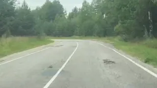 Общественники бьют тревогу из-за скрытых под водой опасных ям на трассе Р-132