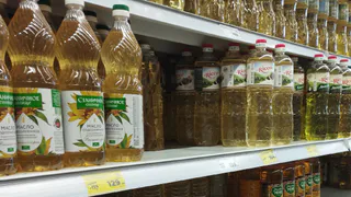 Такого масла берите по 5 бутылок: в Роскачестве озвучили лучшие бренды подсолнечного масла