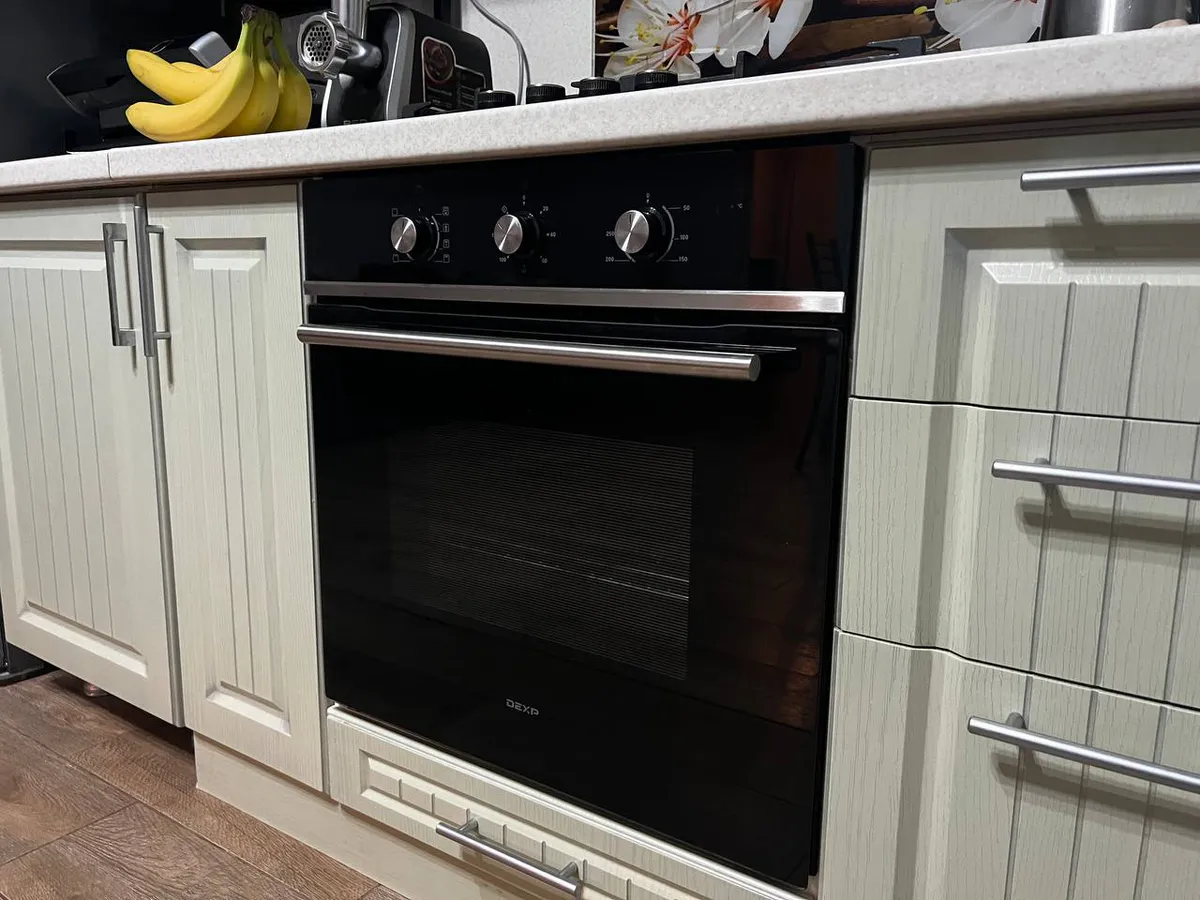 5 ложек в воду — и духовка стала блестеть, как новая: от липкого жира и нагара не осталось и следа — сверкает как на праздник