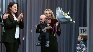 В Татарстане вручили 250-тысячный сертификат на материнский капитал