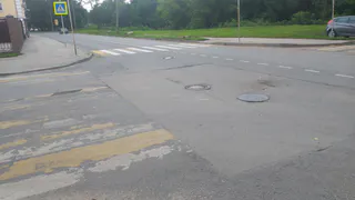 На улице Затинной в Рязани проваливается асфальт